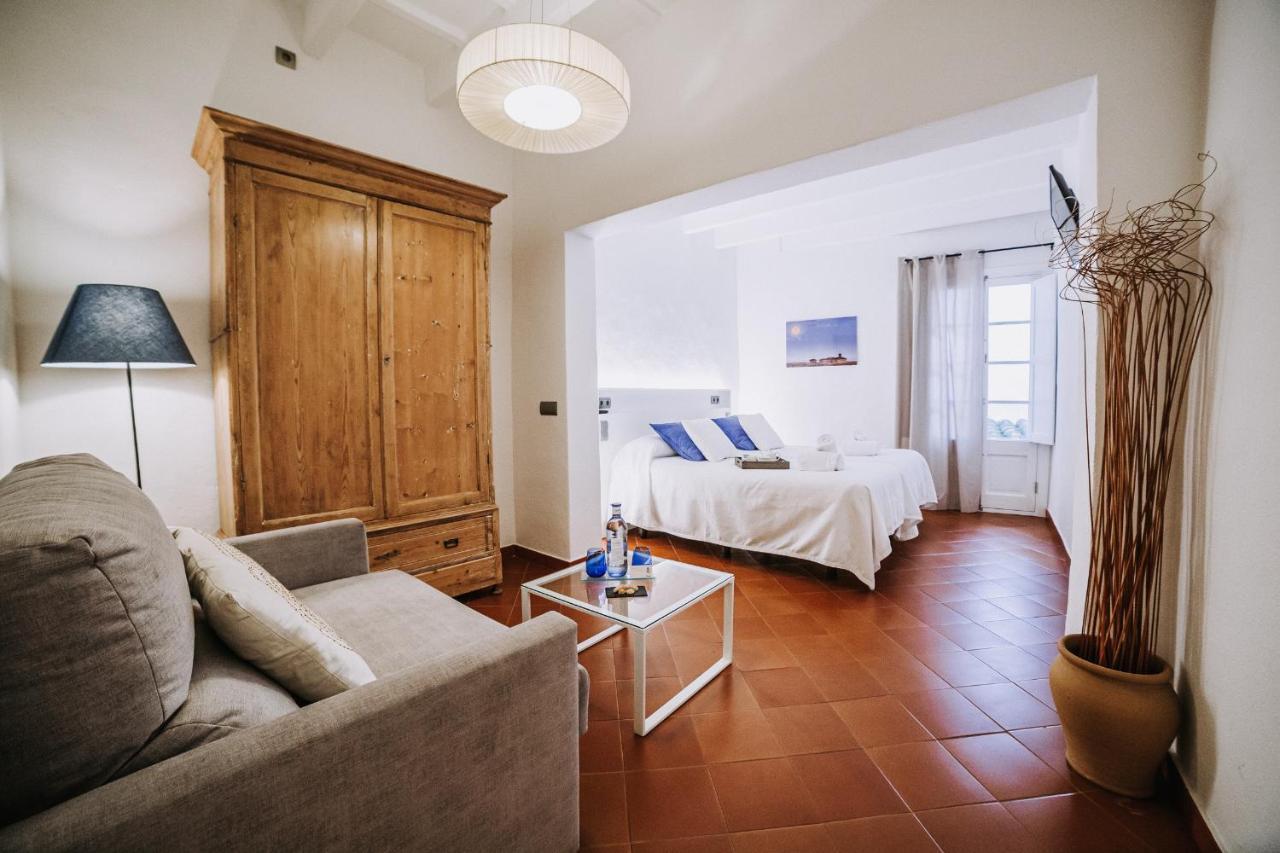 Petit Hotel 5 Fars (Adults Only) Ciutadella  Esterno foto